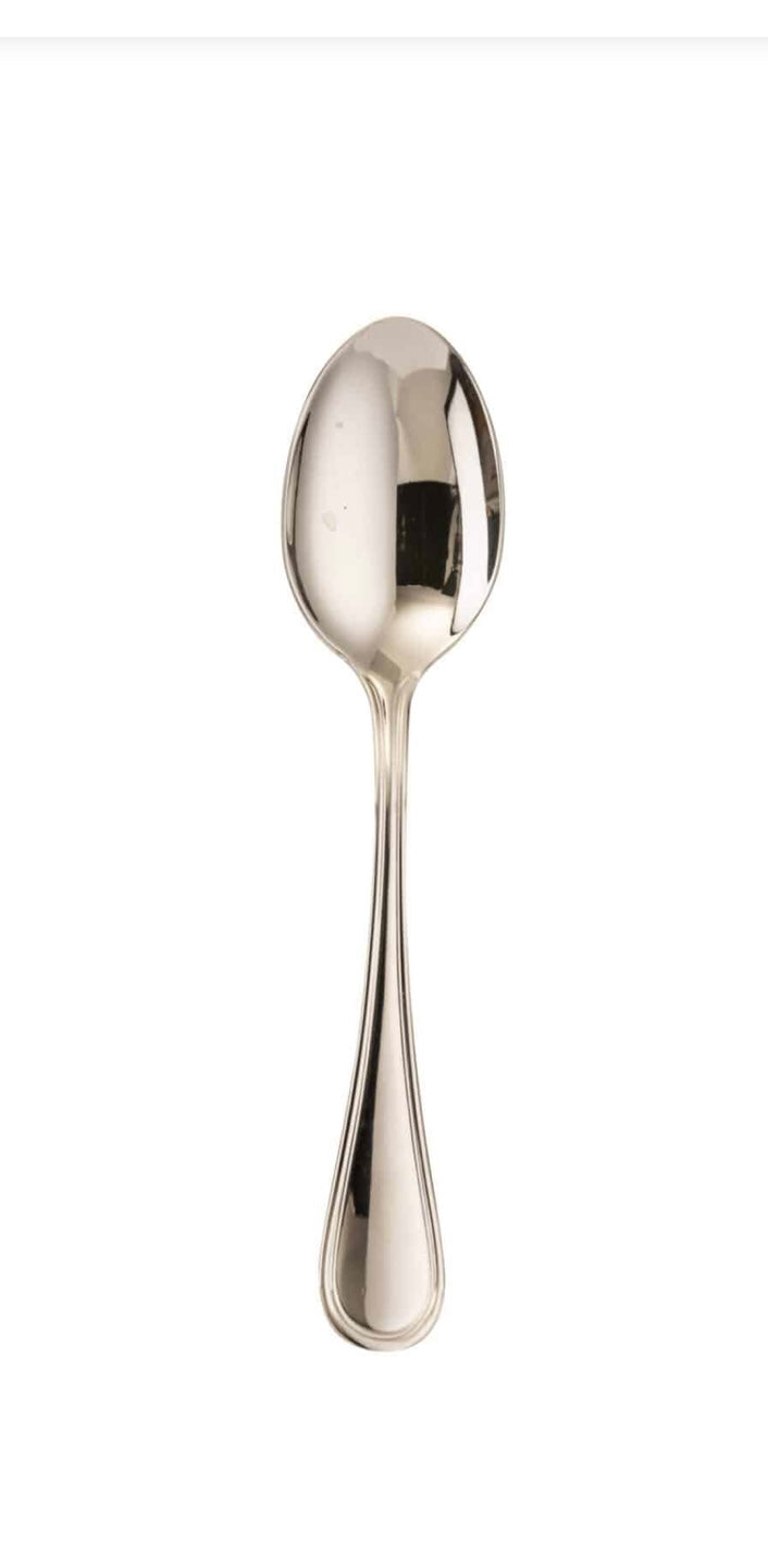 Plates (Monaco Range - Everyday
Crockery)and Oslo Range - Contemporary Cutlery (per 10 people)